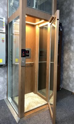 z5642094370434 8724504026157e8c68747f81fd7bc200 Thang máy gia đình kích thước nhỏ