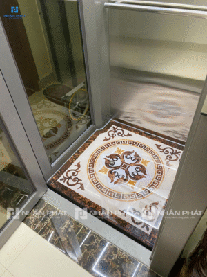 20 Lắp thang máy giữa lòng thang bộ