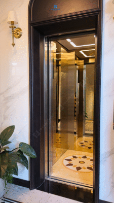 4 Thang máy biệt thự
